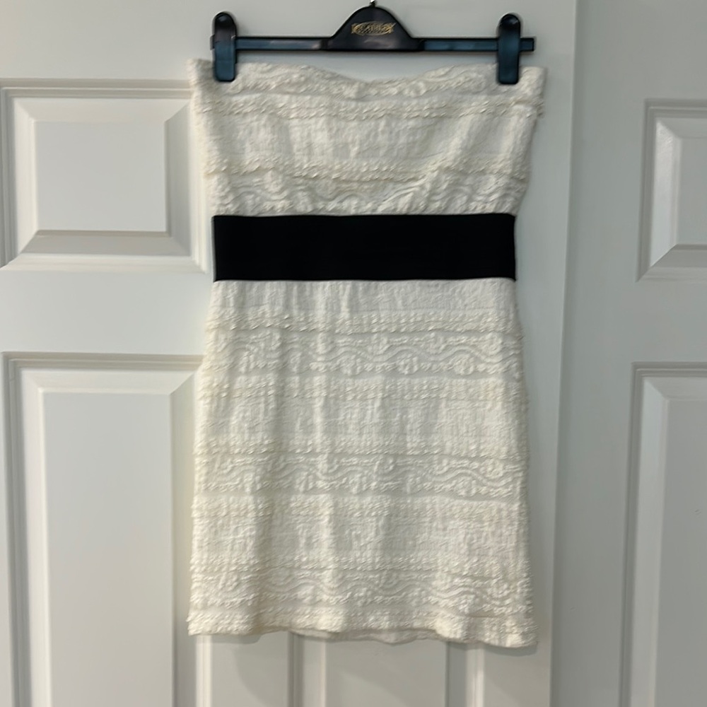 Elegant White Strapless Dress with Black Accent